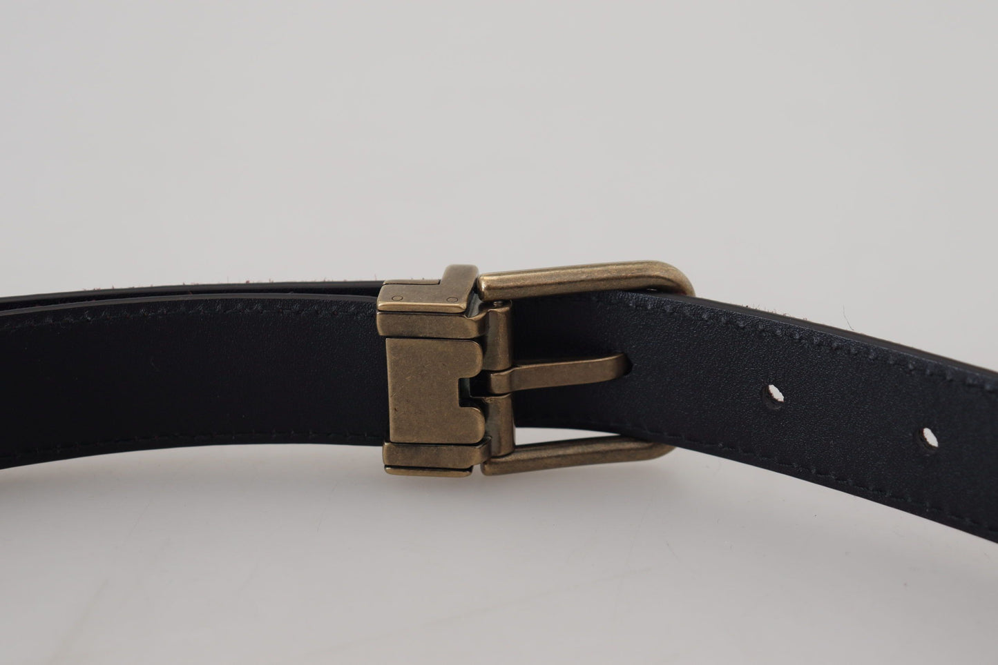 Dolce & Gabbana Elegant Leather Belt with Metal Buckle Closure