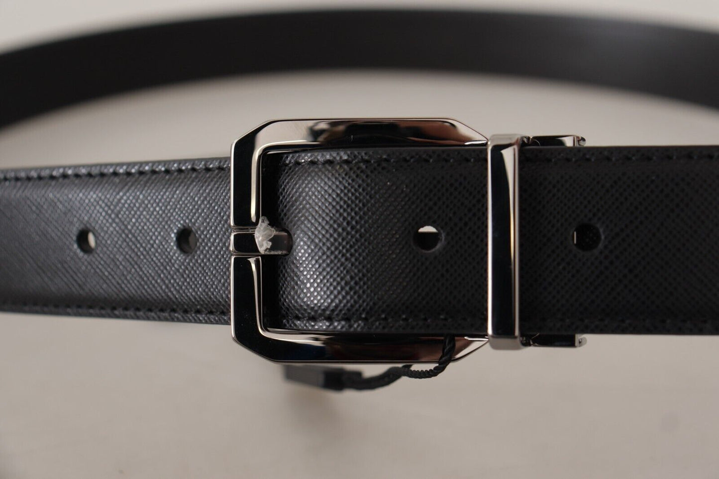 Dolce & Gabbana Elegant Black Leather Belt with Metal Buckle