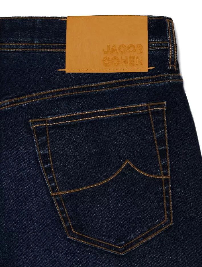 Jacob Cohen Chic Dark Blue Bard Denim with Contrast Stitching