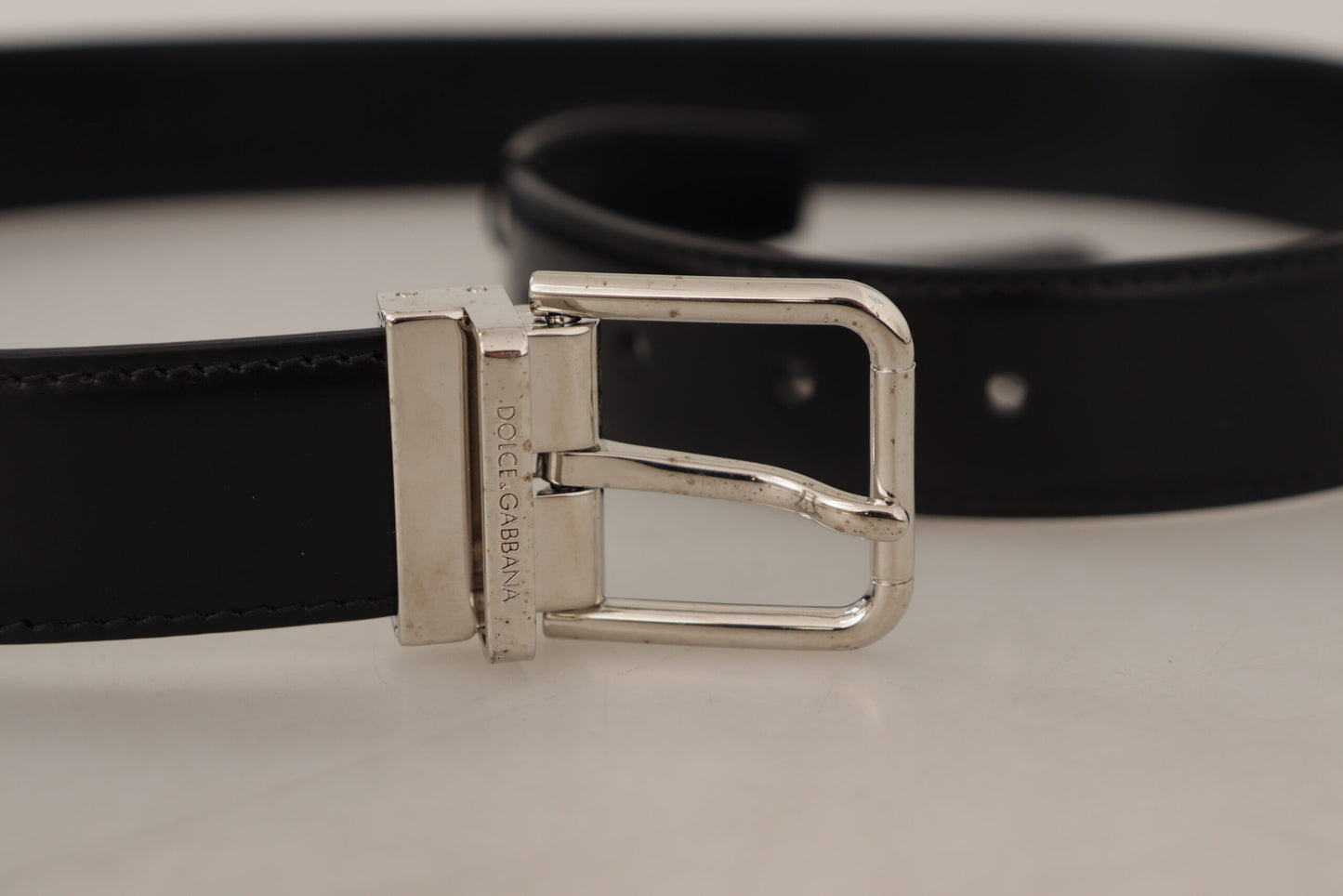 Dolce & Gabbana Elegant Black Leather Statement Belt