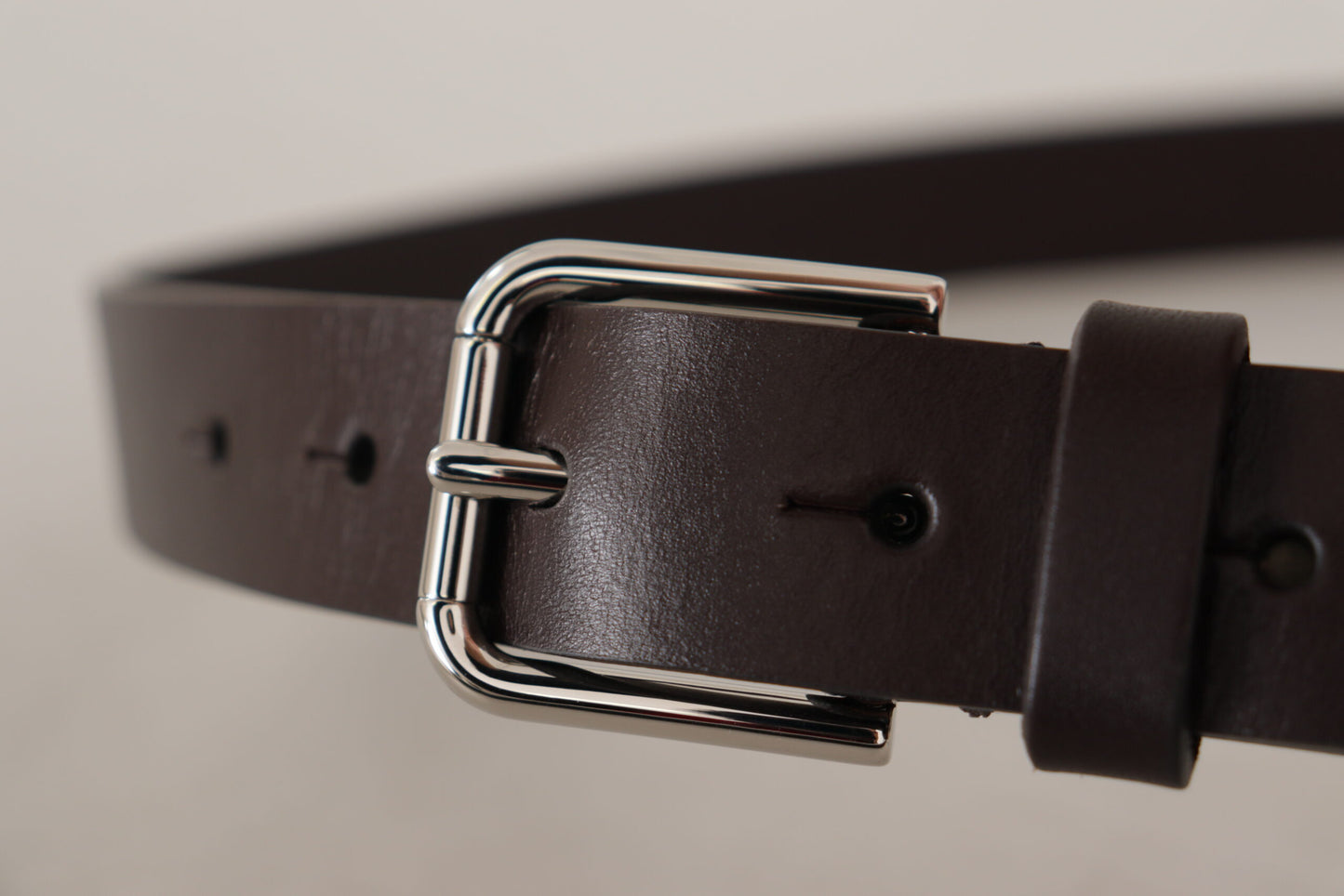 Dolce & Gabbana Elegant Leather Belt with Engraved Logo Buckle