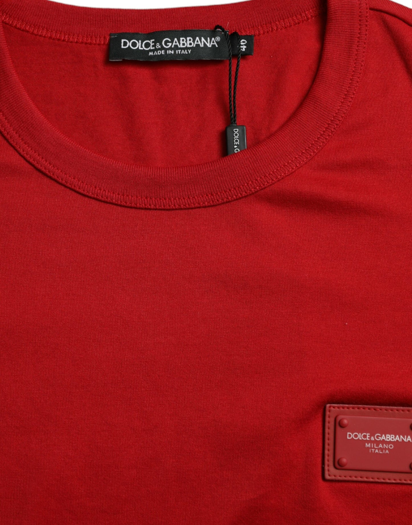 Dolce & Gabbana Stunning Crew Neck Logo Tee in Red