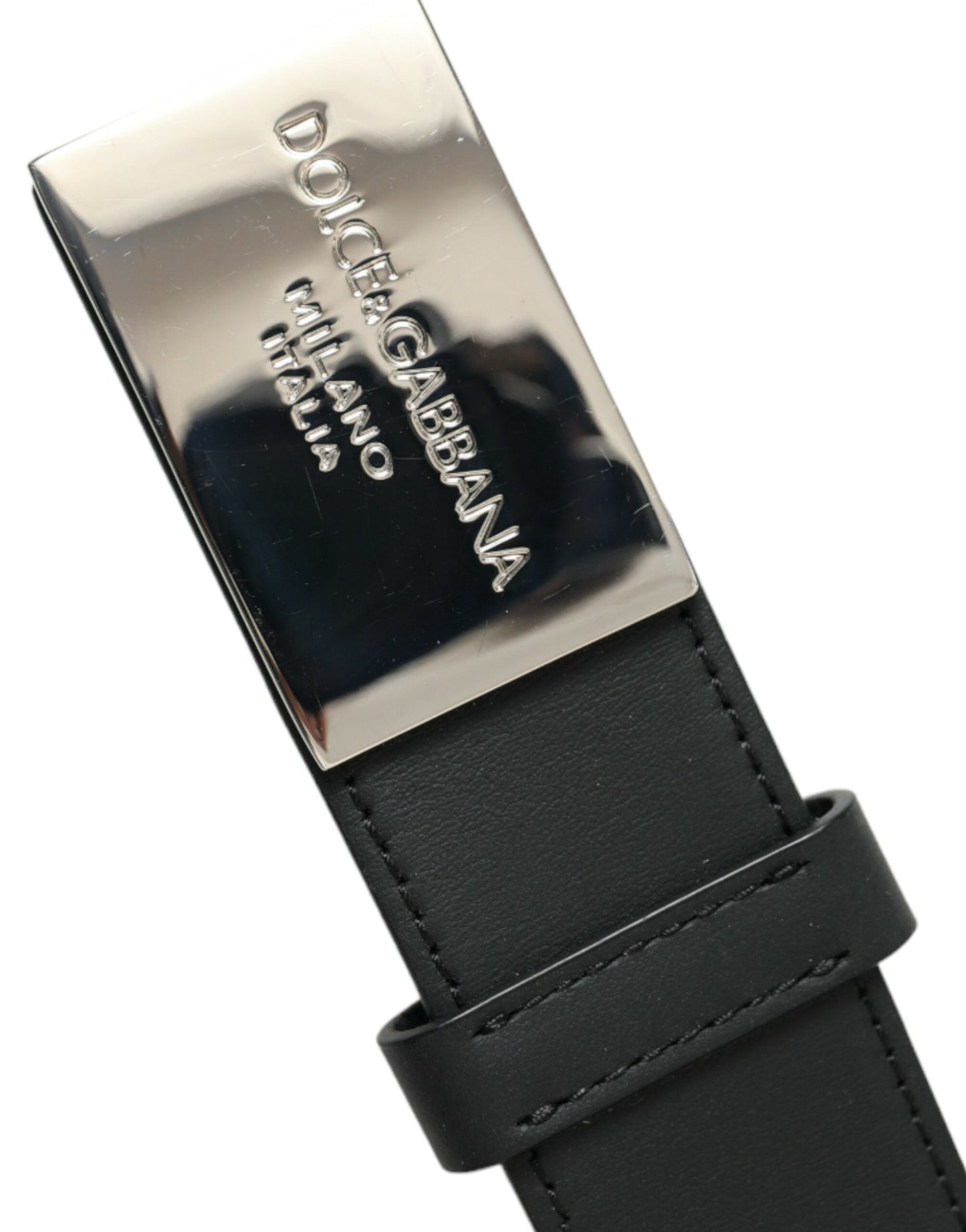 Dolce & Gabbana Elegant Leather Belt with Metal Buckle